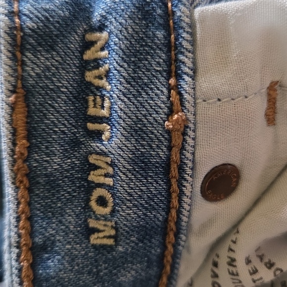 AEO Mom Jeans - Picture 5 of 7